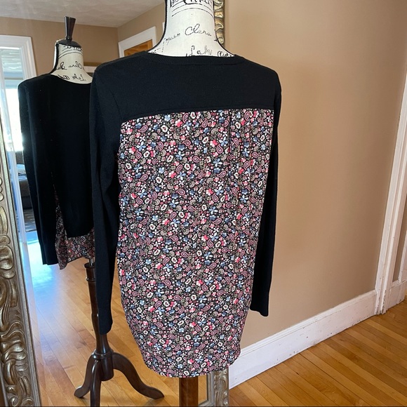LOFT Floral mixed media black sweater. Small - Picture 4 of 6